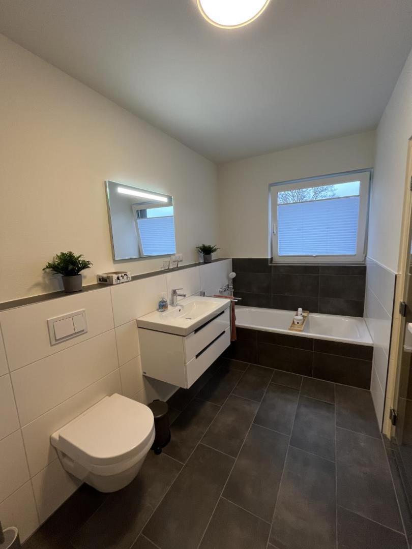 Diemelblick Acht - Ferienhaus Fuer 6 Personen Mit Sauna, Garten Und Dachterrasse Mit Panoramablick Heringhausen Luaran gambar